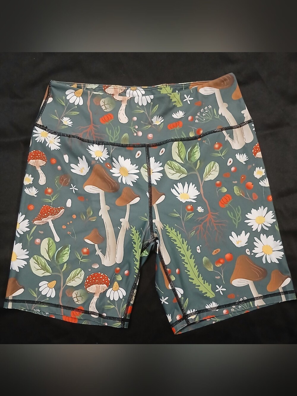 Women’s Green Floral & Mushroom Active Biker/Casual/Yoga/Gym Shorts